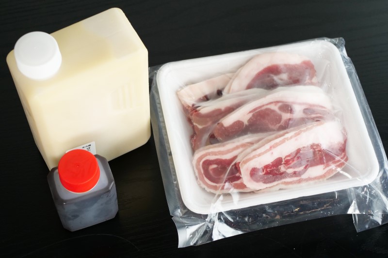 京の老舗料亭　秘伝の白味噌出汁　ぼたん鍋セット（400g　2