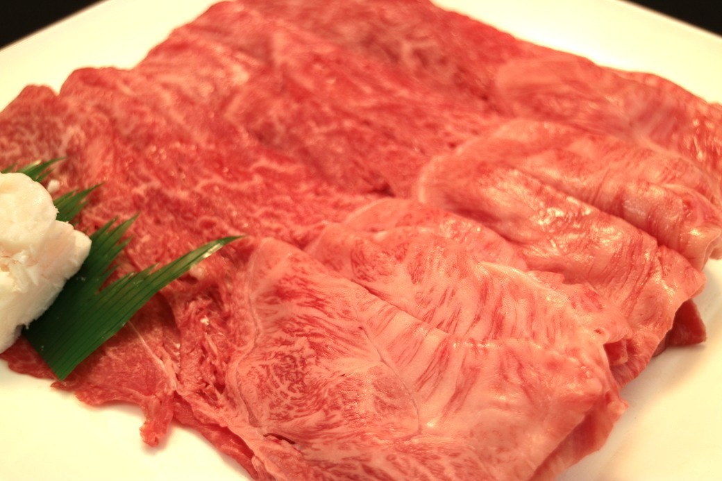 
            AF-26.【和牛一筋の精肉店】国産黒毛和牛　すき焼用もも肉　500ｇ
          