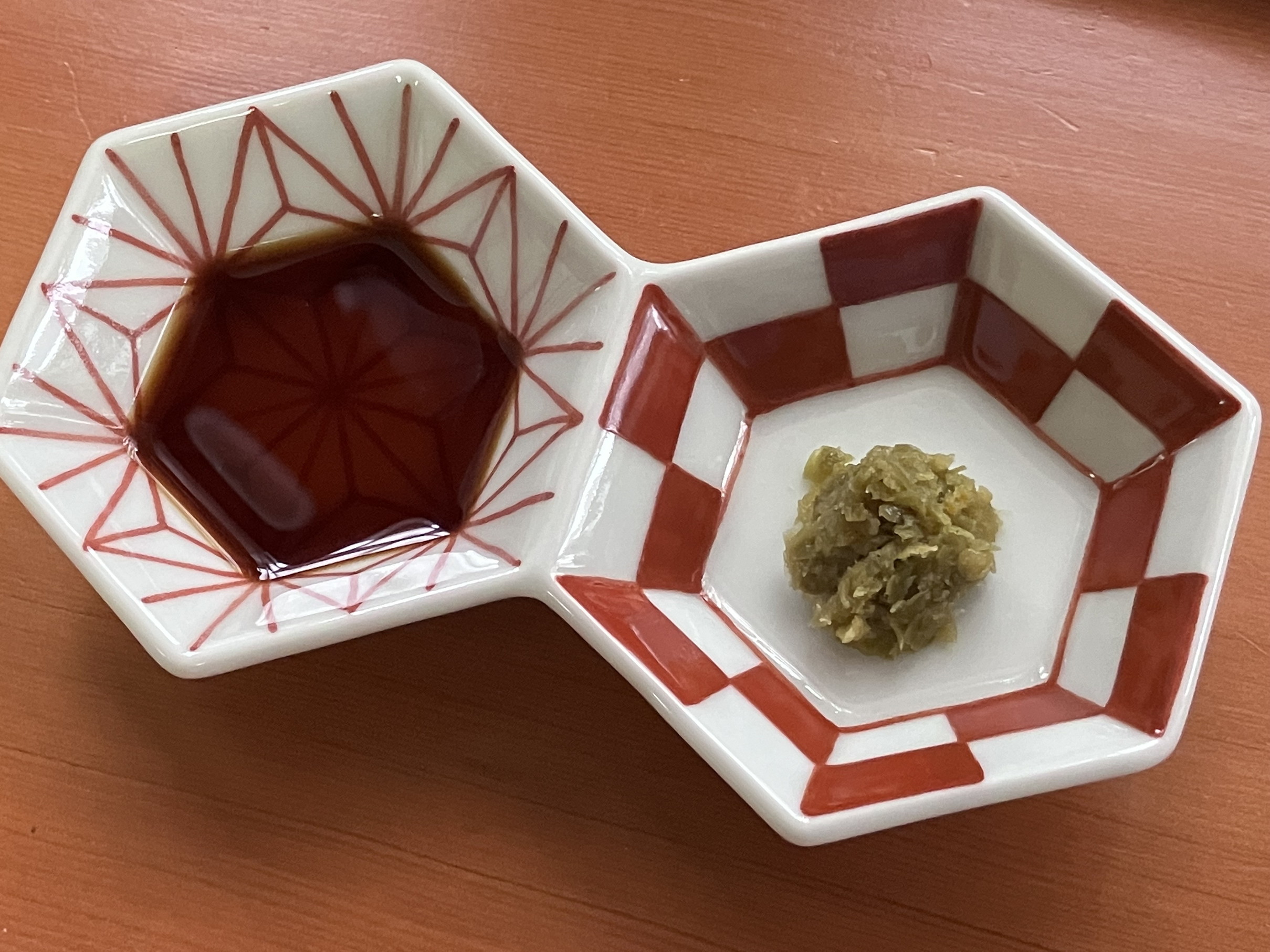 伊万里焼 麻市松亀甲二品盛（青・赤）  165-H554