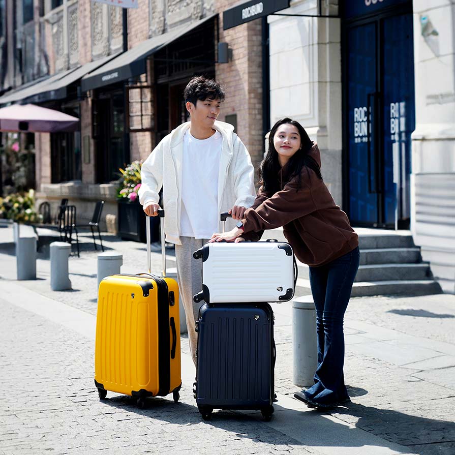 G626 PC7000FK1037-1 スーツケース LM ライトシルバー(FK1037-1_26lisi)