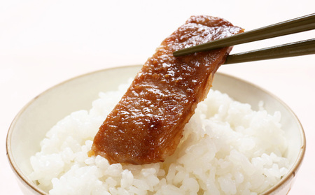 山形県産 豚ロース味噌漬け 8枚 400g   秋田杉箱入り 米澤豚一番育ち 肉の中村  保存料・着色料不使用 国産 味付き  味噌豚 豚 ポーク おかず 惣菜  肉  簡単調理 時短  冷凍 真空パ