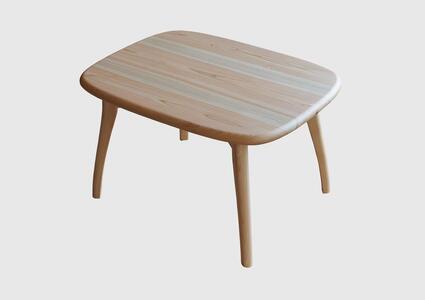 【kids table】　共に年を重ねていく家具　丸みを帯びたキッズテーブル