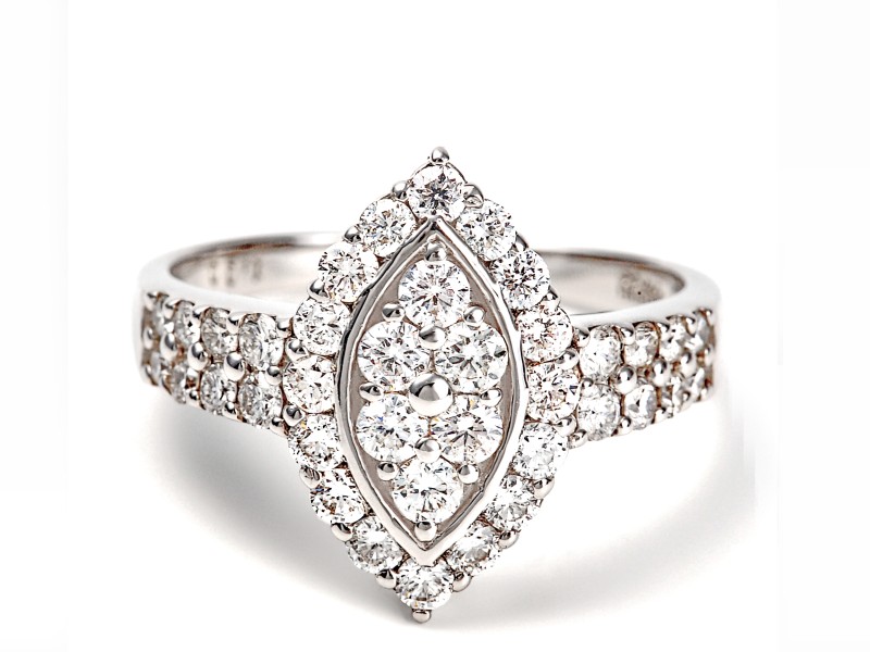 プラチナ ダイヤモンドリング　P2753DI-P