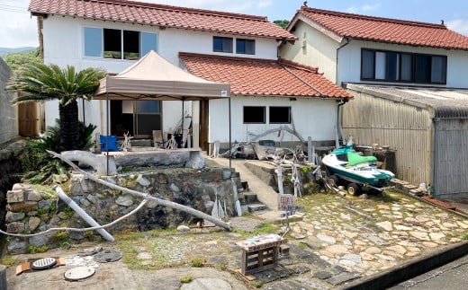 海まで徒歩10秒、2階の客室はオーシャンビュー！