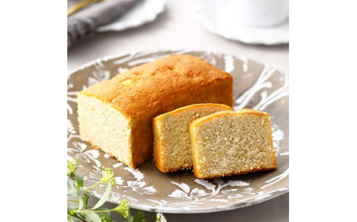 
            バナーヌ - たっぷりバナナのパウンドケーキ（16.5cm）
          