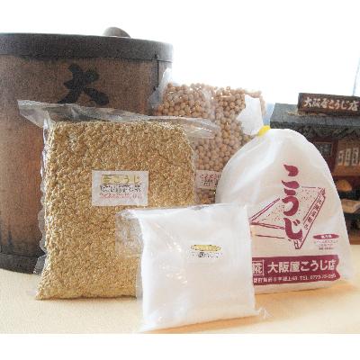 ふるさと納税 舞鶴市 大阪屋の麹で作る麦田舎味噌セット