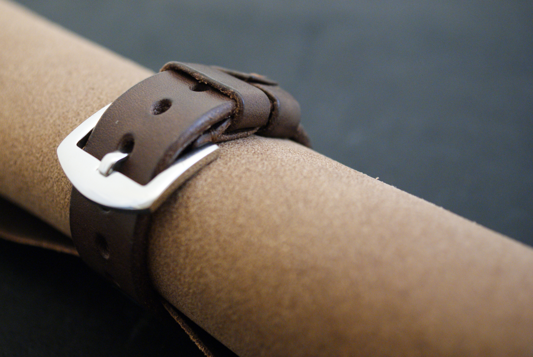 Bottega Glicine Apple Watch Band 本革 22mm ダークブラウン　 38mm/40mm/41mm　Mサイズ 172-014-DB-1‐M