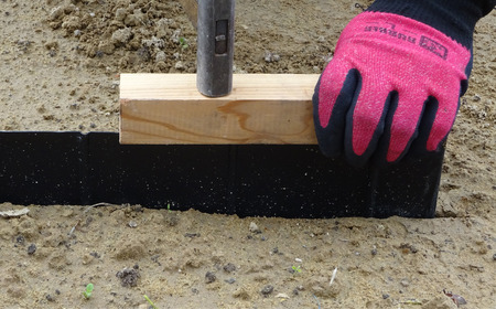 スチール製土留め板 Bセット（土留め板10枚） ガーデニング 花壇 家庭菜園 土の流出防止 燕三条製  [株式会社オビタス]【062S004】