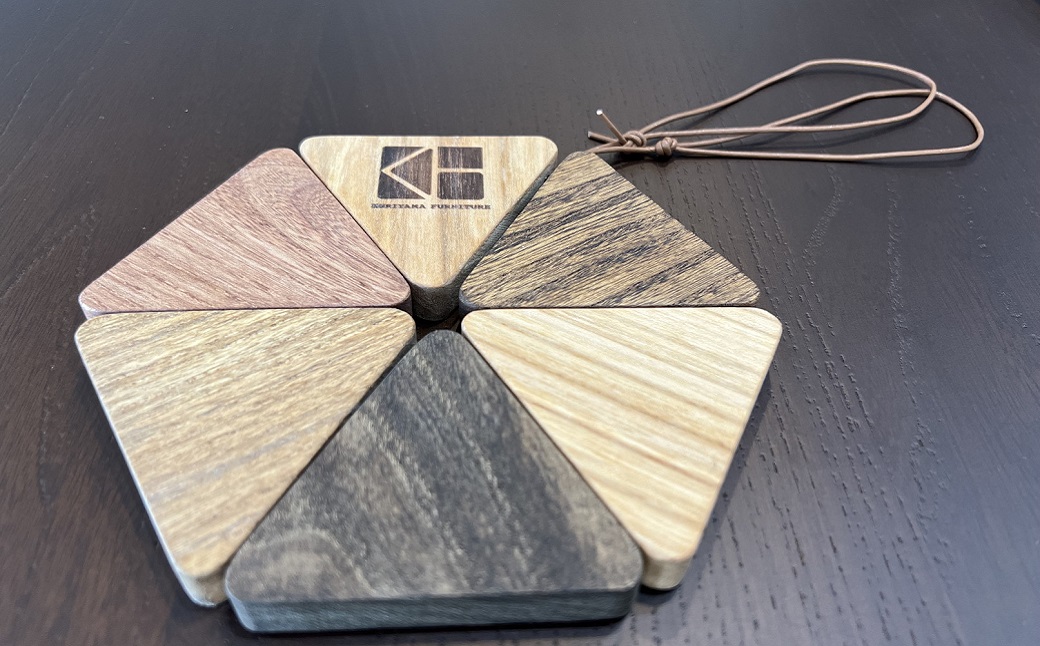 鍋敷き・壁掛けオブジェ（北海道産エムル無垢材使用）