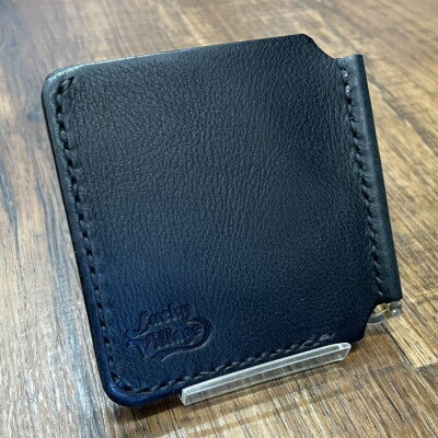 【ふるさと納税】イタリアンレザー製マネークリップ 職人手作りの本革財布・プレゼントにも最適 ブラック 黒色【1680645】