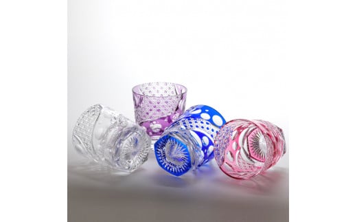 江戸切子 山田のゆり作 八角篭目文様 【金紫】 M-250‐V  | 埼玉県 草加市 グラス 伝統工芸 200ml 綺麗 伝統 ギフト 誕生日 高級 海外 記念 還暦祝い 酒器 ふるさと納税限定 限定