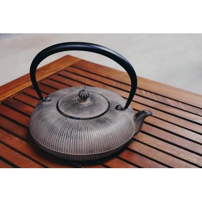 ふるさと納税 奥州市 南部鉄器 鉄瓶 立目 ひさご色 0.8L  IH調理器 伝統工芸品 [AK025] |  | 01