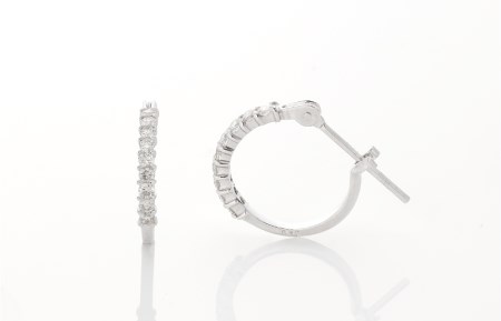 アルカンシェル K18WG ダイヤ フープピアス（計0.20ct）