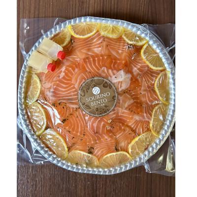 ふるさと納税 春日市 サーモンマリネ500g(5〜6名様目安) |  | 01