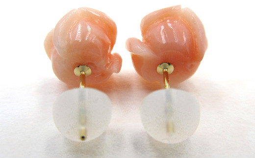 ピアス ピンク 珊瑚 バラ K18 サンゴ 約10mm アクセサリー ジュエリー 天然 ファッション 女性 レディース プレゼント ギフト 贈り物 記念日 誕生日 クリスマス バレンタイン ホワイトデー 母の日 K18 18金 ゴールド  バラ K18 ピアス （fpi-164）  宿毛 高知