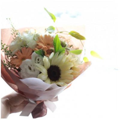 ふるさと納税 筑西市 【毎月定期便】季節のお花で束ねたブーケ【花瓶用】/ミニサイズ全12回 |  | 03