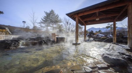 八幡平温泉郷 八幡平ハイツ 杜仲茶ポーク 和食膳プラン 平日限定 ／ 2名様 1泊2食付 ／ ペア 宿泊券 温泉