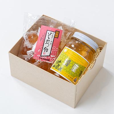 ふるさと納税 富田林市 国産蜂蜜セット(アカシア蜜とはちみつキャンディ) はちみつと飴の詰合せ |  | 02