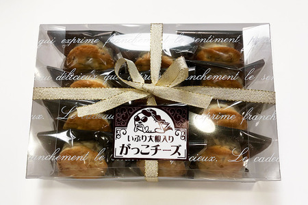 がっこチーズ 12個入 いぶりがっこ チーズケーキ おつまみ 一口大 秋田 菓子舗 亀太郎 生菓子