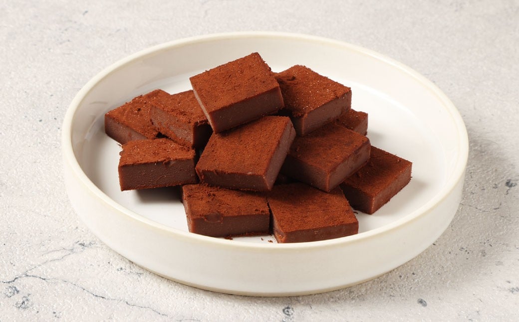 《冷凍》 北海道生チョコレート 4種 セット 約500g （約100g×5箱） 合計100粒