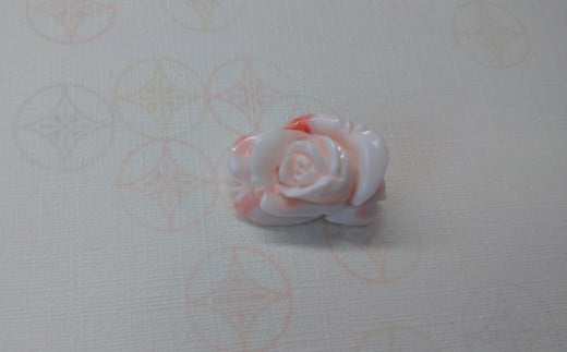 
            海の秘宝珊瑚：ブローチ6
          