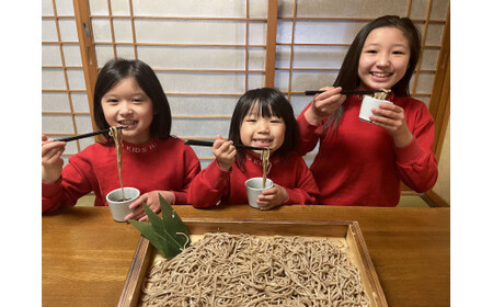 山形名物 「 厳選 太切りそば 」 12人前（200g×6袋）化粧箱入り ギフトセット 《地元人気店 そば処七色》　012-F-BK005