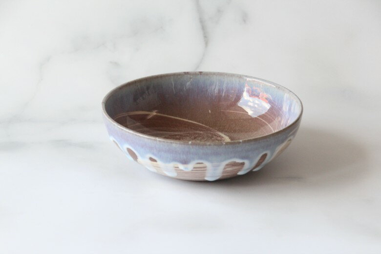 【ふるさと納税】萩焼 そら 中鉢 1個 和食器 中鉢 ボウル どんぶり サラダボウル 皿 和皿 鉢 おしゃれ お洒落 食器 おしゃれ食器 和風食器 器 うつわ お皿 陶器 ギフト 贈り物 プレゼント 人気 モダン 和モダン かわいい 山口県 萩市 日本製 デザイン器 国産 水色 波模様