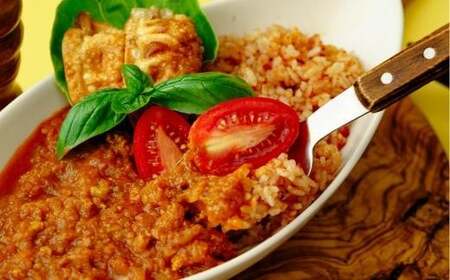 揚げ餃子と北本トマトカレーセット 冷凍餃子40個+トマトカレー2人前