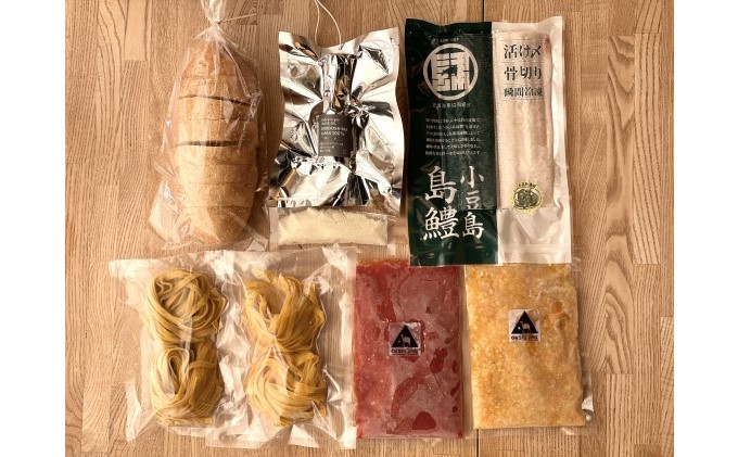 
            小豆島OASISの自家製 パスタセット（マリナーラソース・小豆島無農薬レモンと鶏ラグー・川本植物園オイル）
          