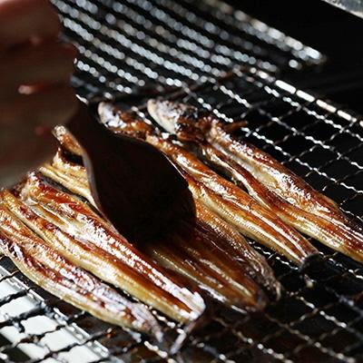 ふるさと納税 瀬戸内市 【先行受付】 山銀商店 かば焼き あなご (合計約300g)   [No.5735-0706] |  | 02