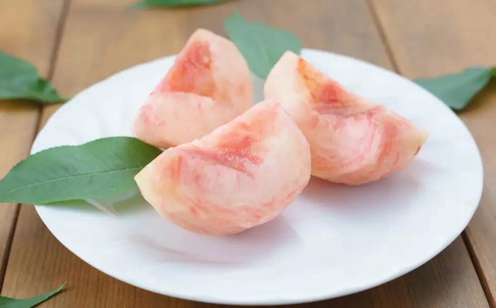 桃（あかつき）３ｋｇ　特秀品　0055-2603