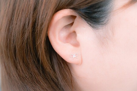 Pt900 リボンピアス CN-265