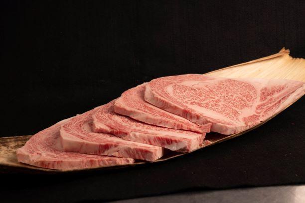 〈内山肉店〉雪温貯蔵にいがた和牛　リブロース芯ステーキ２５０ｇｘ５枚【高島屋 選定品】