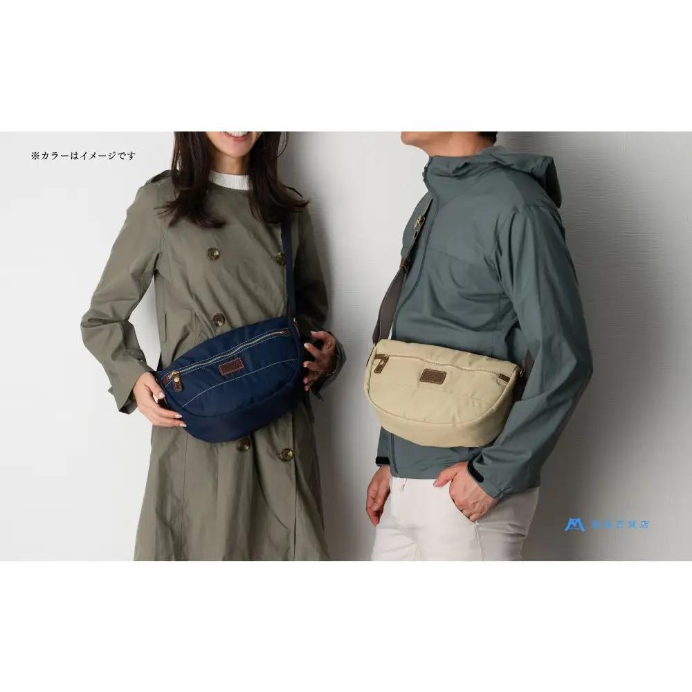 【藤巻百貨店】ダントツ撥水(R) ナイロンショルダーバッグ(ネイビー) Folna 藤巻限定モデル 鞄 ショルダー バッグ 手提げ ファッション
