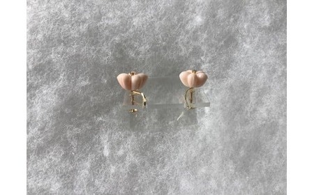 桜ドロップ イヤリング(ヒメ珊瑚 / バネ式 / ゴールド) | 珊瑚 ヒメ珊瑚 サンゴ さんご ヒメサンゴ ピンク 桃色 イヤリング ゴールド 金具 バネ式 アクセサリー 高知県 南国市