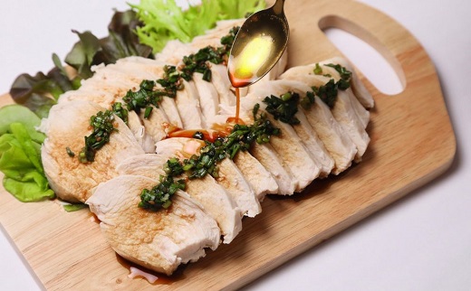 【鶏むね肉 2kg／6か月定期便】大分県産 ハーブ鶏 計12kg 業務用 冷蔵 配送 国産 九州 鶏肉 ムネ肉 定期便 毎月 発送 6回
