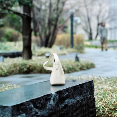ふるさと納税 香芝市 グラブ革　ボディバッグ　クリーム |  | 01
