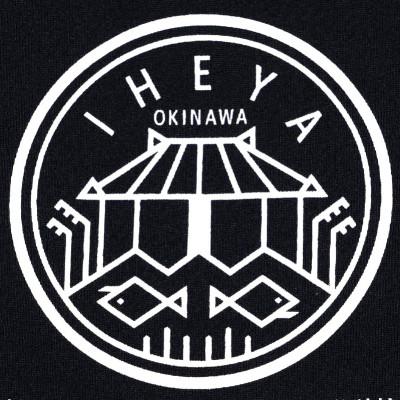 ふるさと納税 伊平屋村 【もずくめん】と【メッシュキャップ】【ポーチ】ネイビー |  | 01