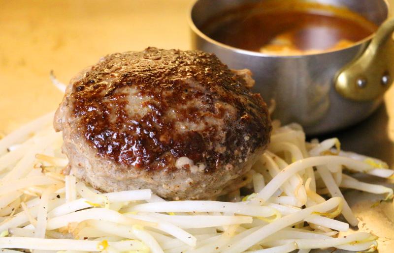 100％牛タン生ハンバーグ 140g×8個  特製デミグラスソース・特製和風ソース付 015B152