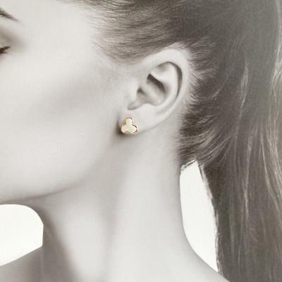 ふるさと納税 茅ヶ崎市 ArtOpus. ネックレスピアスセット ファミリア 白 湘南 茅ヶ崎市 陶磁器 アクセサリー |  | 02