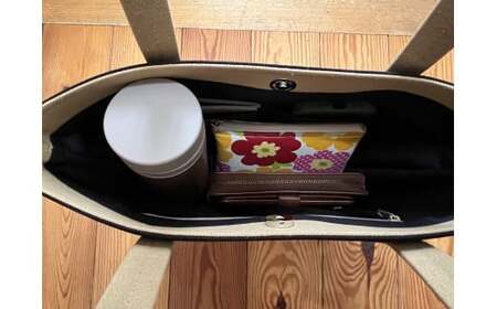 【AKIRAオリジナル】中型レディストートバッグ　ショルダータイプ　ストライプ×濃紺デニム（軽量 軽い 日本製 キャンバス 帆布 横型 肩掛け 通勤 通学 大容量 上質 カジュアル オシャレ レディー