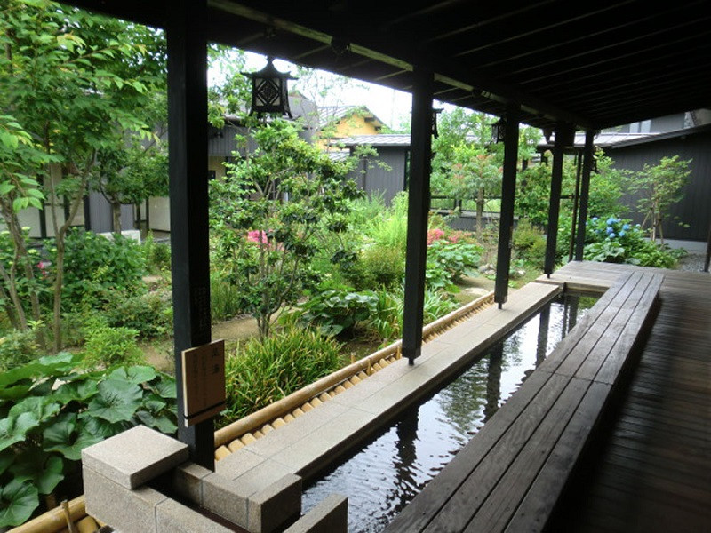 足湯（昼）