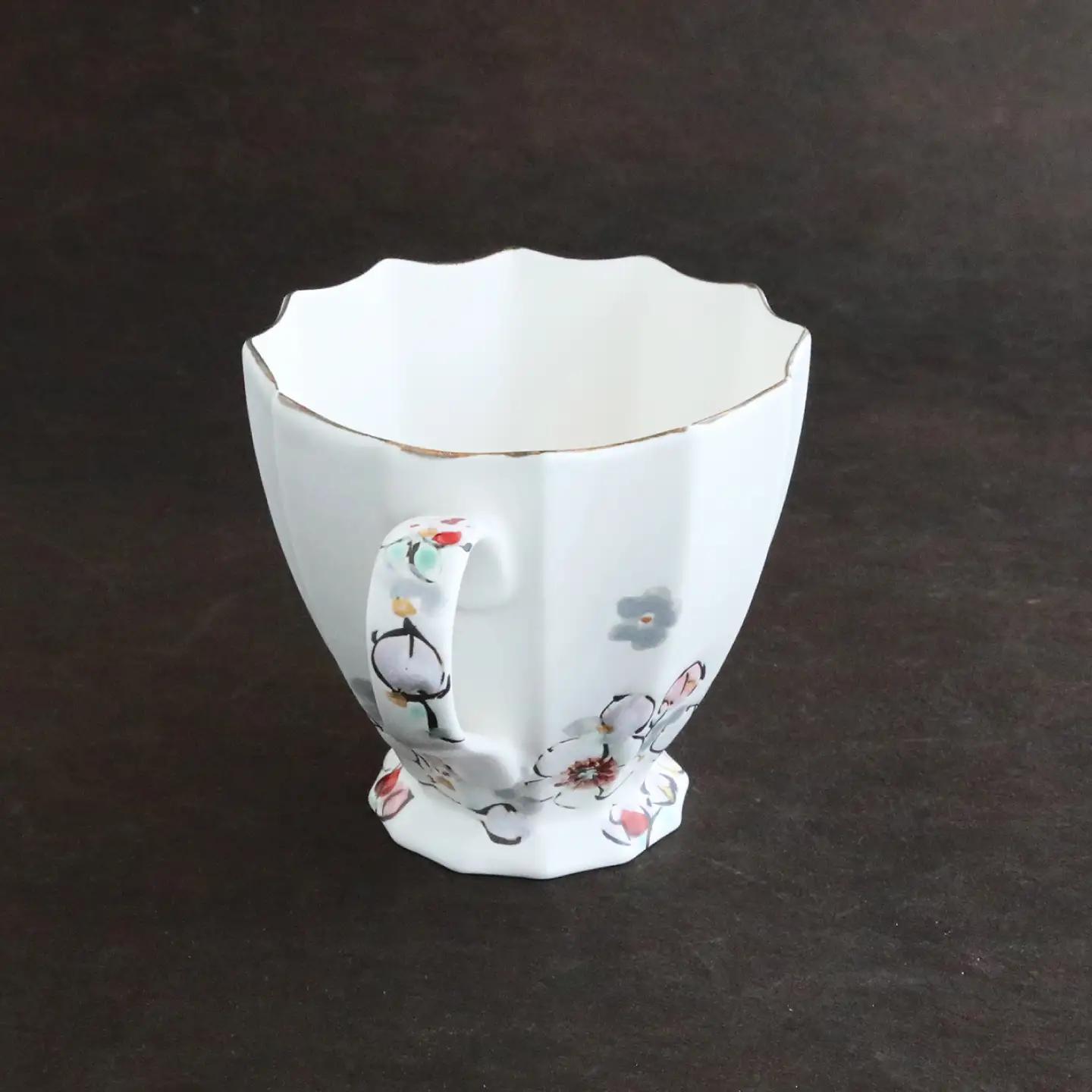【美濃焼】koyomiお花マグカップ 2月 梅【buzan 武山窯】食器 コーヒーカップ ティーカップ [MBA014]