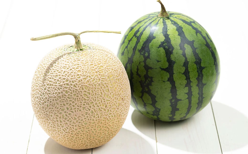 
            熊本県産 小玉スイカ & 肥後グリーンメロン 食べ比べ （計2玉計約3.5kg） 【2025年7月下旬迄発送予定】 小玉すいか 小玉西瓜 スイカ すいか 西瓜 メロン めろん 果物 果実 フルーツ セット 九州 熊本県 熊本市 常温
          