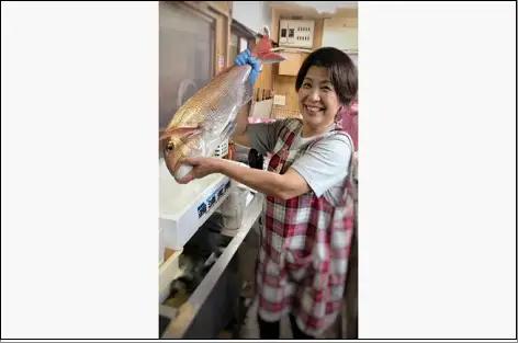 玄界灘産!!刺身でも食べれる、博多名物天然真鯛の鯛茶漬け