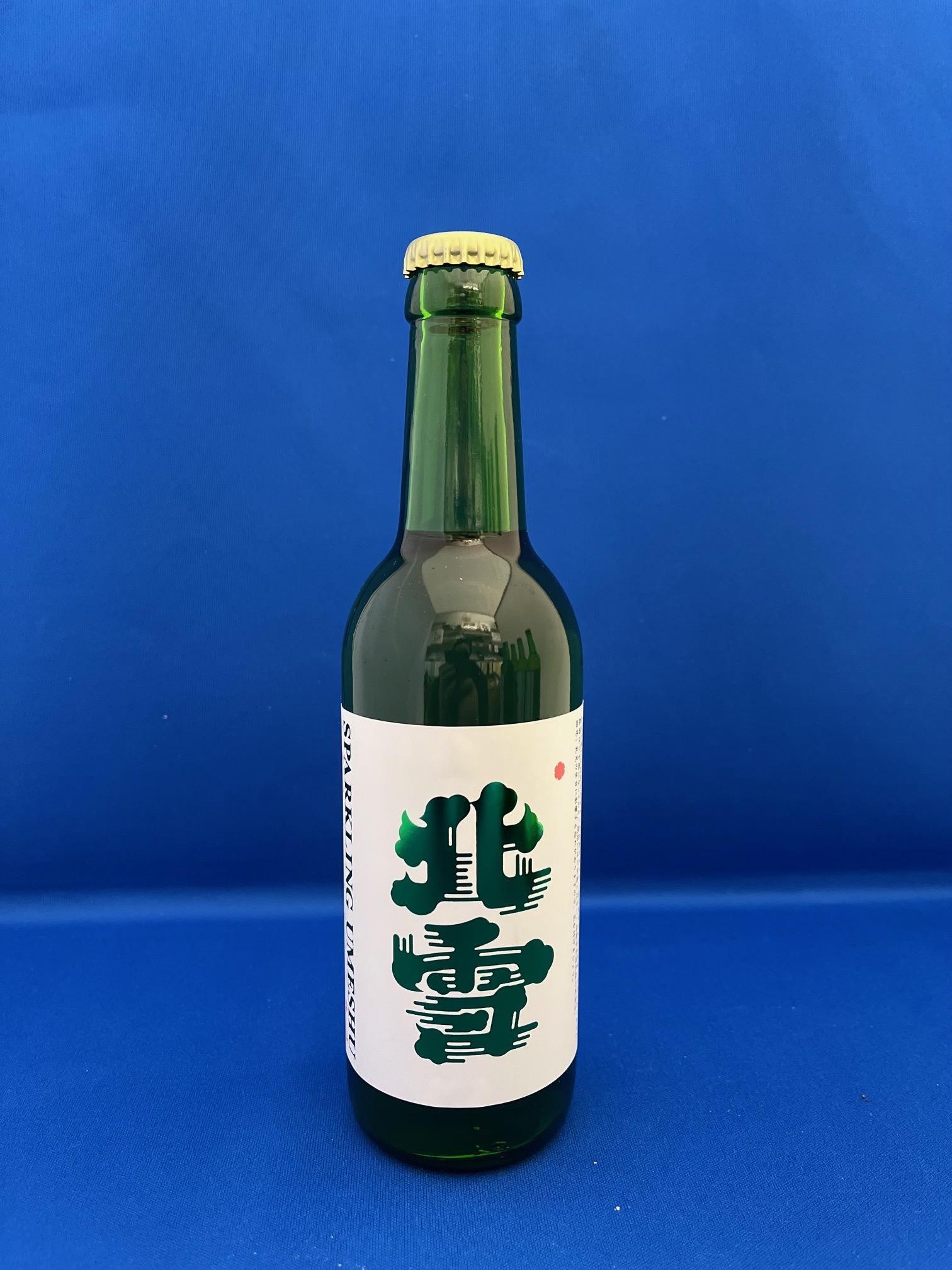 細やかな泡と、青梅のキリッとした香り
