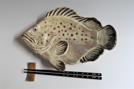 唐津焼 お魚 中皿シリーズ(キジハタ) 料理 食器「2023年 令和5年」