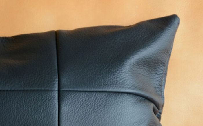 クッション MS#113（ブラック）PAW CUSHION （パウクッション）ナチュラルレザー製 クッション ソファー レザー 革 ファニチャー 家具 いす 椅子 人気 おすすめ 広島県福山市/株式会