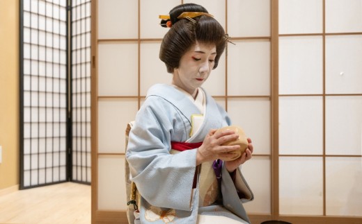 
                  芸者・茶道！日本伝統文化に出会える体験in浅草 | 茶道体験 芸者交流 和室 日本 文化 伝統 観光 旅行 東京 関東 浅草
                
