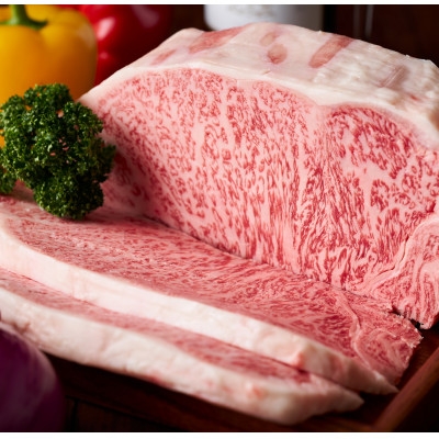 
                  ＜博多和牛＞サーロインブロック　6kg(2kg×3p)【1356891】
                